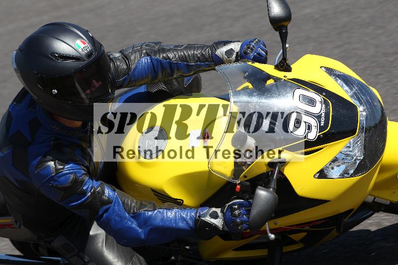 Archiv-2022/50 09.08.2022 MSS und TÖFF Track Day ADR/Gruppe blau/90